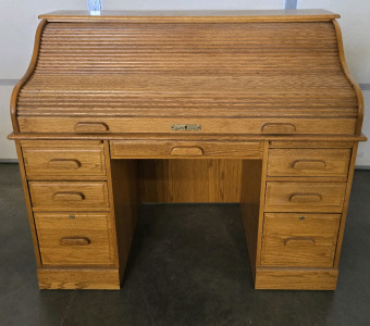 Vintage Winners Only Oak Rolltop Desk