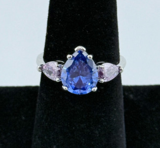 (1) Blue Sapphire And Amethyst Ring
