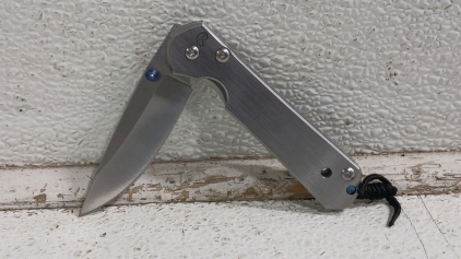 (1) Chris Reeve Folding Knife - Sebenza Style