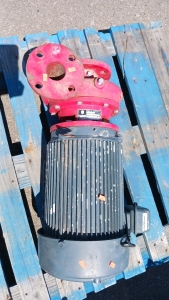 (1) Bell & Gossett Centrifugal Pump w/ 10HP U.S. Electrical Motor - Model 2AC 5.875B