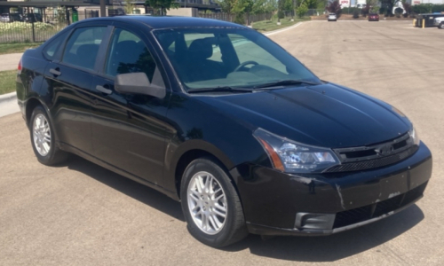 2011 FORD FOCUS SE - RUNS WELL
