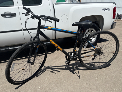 (1) 28&rdquo; Mongoose Black And Orange Bike