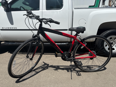 (1) 28&rdquo; Shimano Hyper SpinFit 700c Red And Black Bike