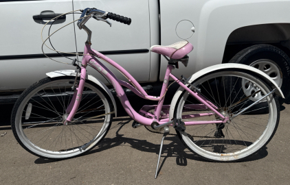 (1) 26&rdquo; Schwinn Lulu Pink Bike