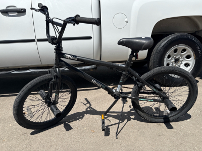 (1) 20&rdquo; Hyper Bike Co Spinner Black Kids Bike