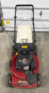 (1) Toro Recycler 22&rdquo; Front Wheel Drive 6.75 Horsepower 149cc Kohler Motor Big Back Wheels With Grass Catcher Automatic Choke