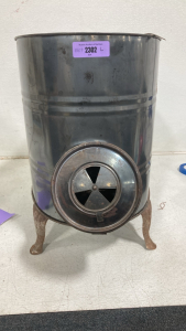 Wood Stove - Oil Drum Style Chamber - Vented