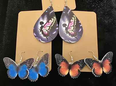 (3) Fashion Dangle Design Earrings