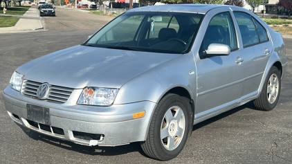 2001 VOLKSWAGEN JETTA - DIESEL!