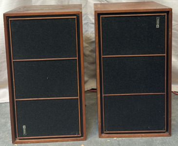 (2) Electrovoice Compact Loudspeakers
