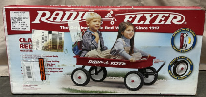 Radio Flyer Little Red Wagon