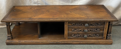 Beautiful Oak Coffee Table