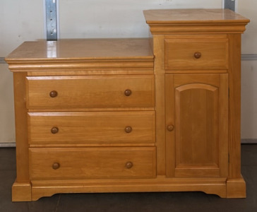 4-Drawer/1-Door Oak Dresser