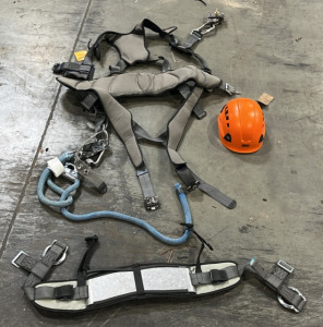 SALA EXOFIT NEX Medium Climbing Safety Harness With Safety Helmet