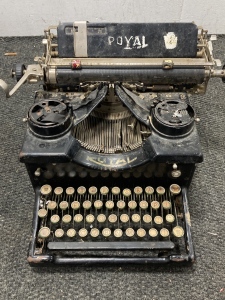 Antique Royal Typewriter