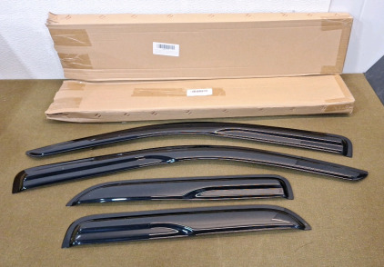 (2) 4-Piece Side Window Rain Deflector Sets, For 2014-2018 Chevy Silverado / GMC Sierra 1500 Crew Cab