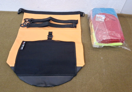 (1) Kemi Moto 20L Dry Bag & (1) Set Of (6) Winterlace Beanies, Adult One Size