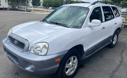 2004 Hyundai Santa Fe - AWD - Sunroof!