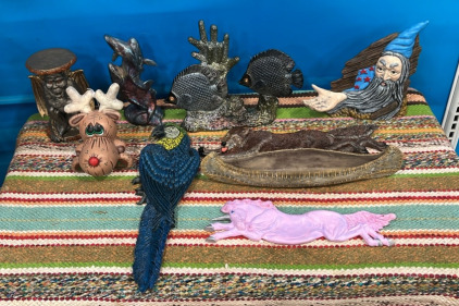 (4) Ceramic Incense Ash Catcher (5) Finished Ceramic Pieces