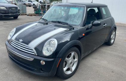 2005 Mini Cooper Hardtop - 107K Miles - AWD!