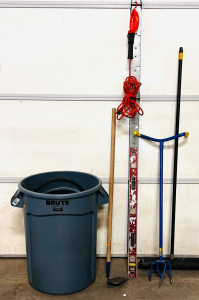 Brute Trashcan, Outdoor Brush, Garden Tools, and Leveler