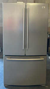 LG Refrigerator Model: LRFG25750TT
