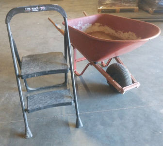 TruTemper 6-c.u. ft Wheelbarrow and Easy Reach Gorilla Step Ladder
