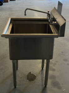 Stainless Steel Sink 26&rdquo;x21&rdquo;x43 1/2&rdquo;