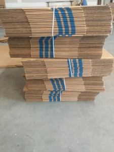 5) Reams of 16x12x12 Boxes