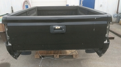 2015 GMC Denali Truck Bed 8' Black