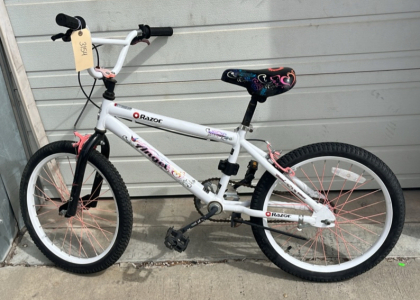20&rdquo; Razor Angle Bike