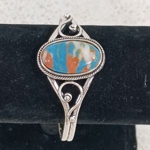 (1) Large Oyster & Turquoise Bracelet