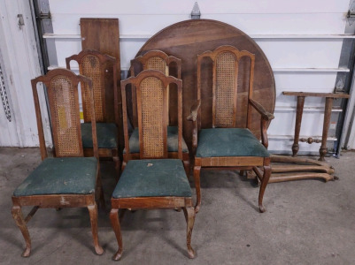 Walnut Wooden Table w/ Leaf & (5) Matching Walnut Padded Wooden Chairs