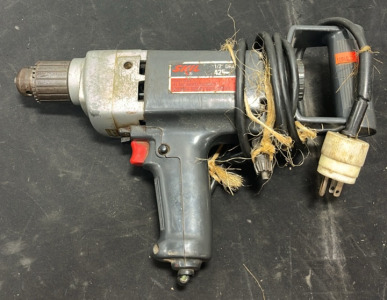 (1) Skil 1/2&rdquo; Heavy Duty Drill