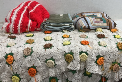 Vintage Handmade Quilts and Blankets - Large Assortment!!