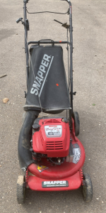 Bix Six Snapper Mower!! - 6HP - Gas Powered!! - Briggs and Stratton Motor