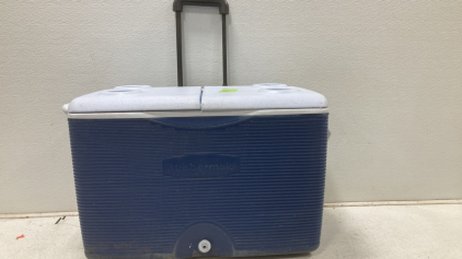 Rubbermaid Cooler - Dark Blue - (4) Cup Holders - Split Lid
