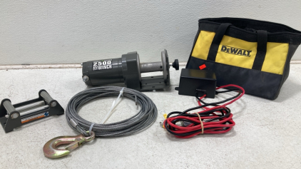 Badland Winch - 2500 - Dewalt Bag - Cable - Power Cord
