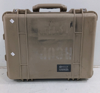 (1) Tan Military Rolling Equipment Case - 22&frac12;"x17&frac12;"x10&frac12;"