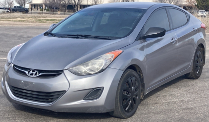 2013 HYUNDAI ELANTRA - TINTED WINDOWS
