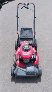 (1) Troy-Bilt 21" Self-Propelled Mower w/ Honda Engine - True Variable Speed - Starts Right Up!!