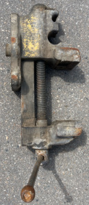 LARGE Bench Vise