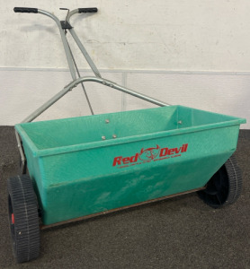 Lawncare Seeder / Spreader
