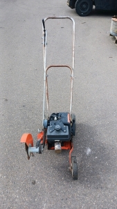 (1) Craftsman Gas-Powered Edger - Model 536.870451 - 3.0 HP