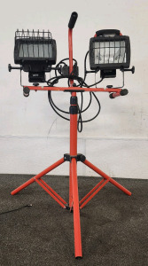 Craftsman 1000 Watt Halogen Tripod Work Light