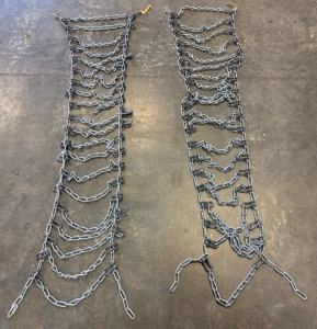 Tire Chains Including Side Chain Extender Link Kit