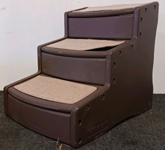 (1) Pet Gear 3-Step Pet Stairs - Brown Plastic