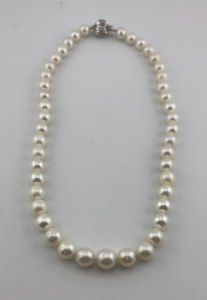 14k. White Gold 45 Pc. Cultured South Sea Pearl Necklace W/ GGA C.O.A. ($3,895.00 Retail Value)