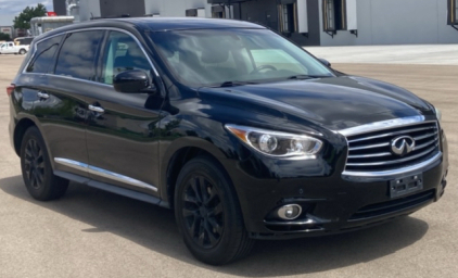 2013 INFINITY JX35 - AWD!