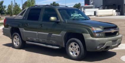 2002 CHEVROLET AVALANCHE - 4X4 - NORTH FACE EDITION!
